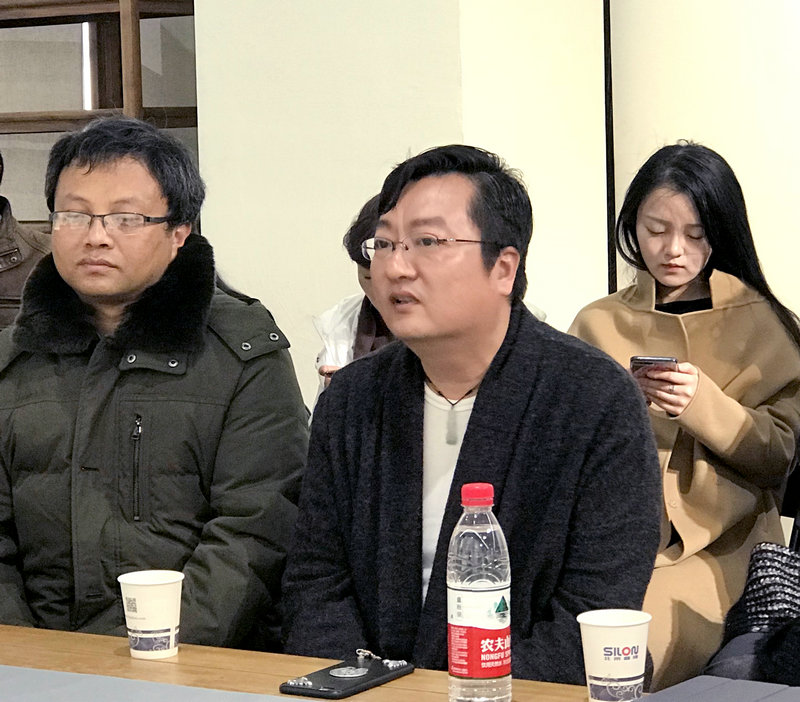 参展艺术家代表曾旭发言.jpg